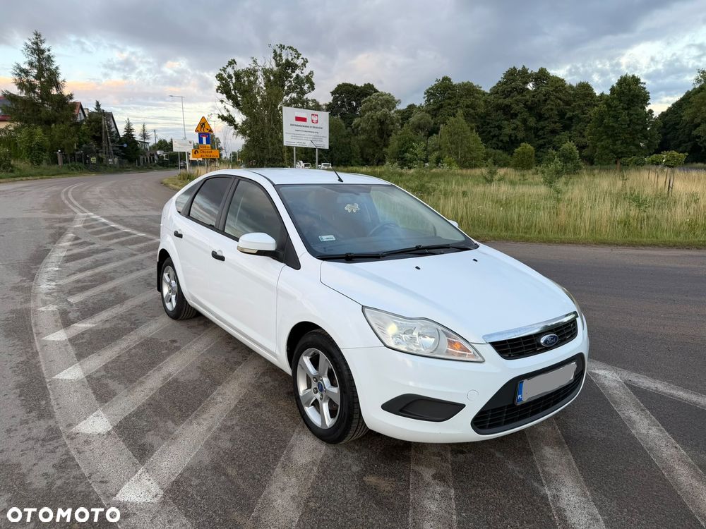 Ford Focus 1.6 Trend - 24