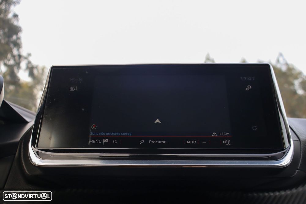 Peugeot 2008 1.2 PureTech Allure - 21