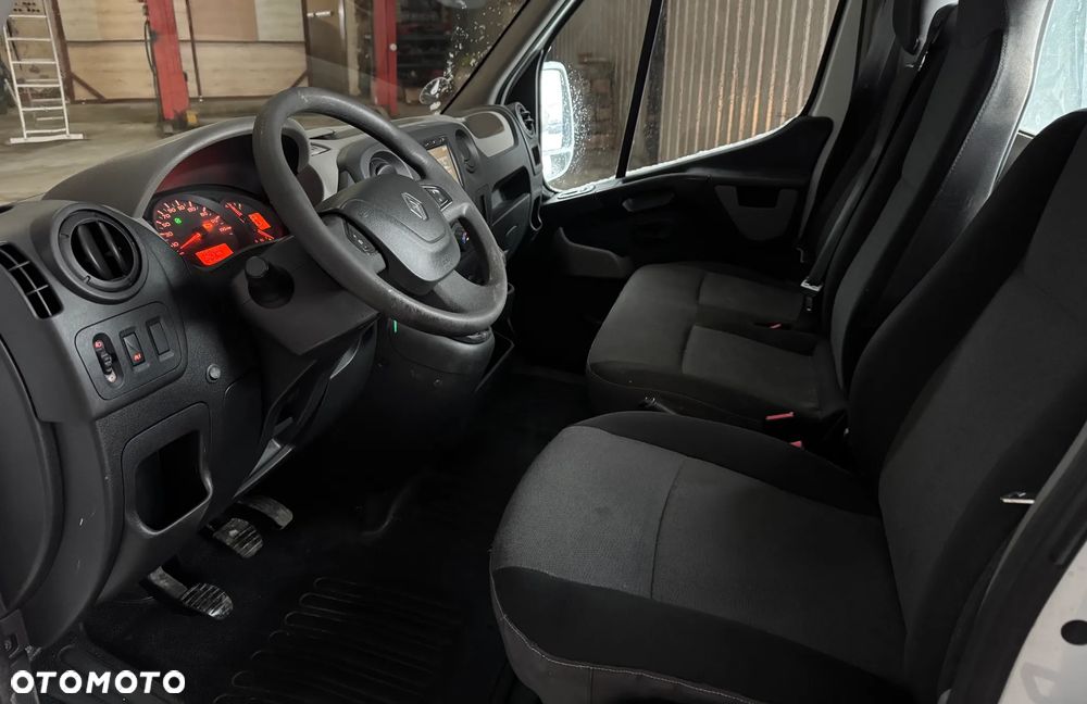 Renault Master - 15