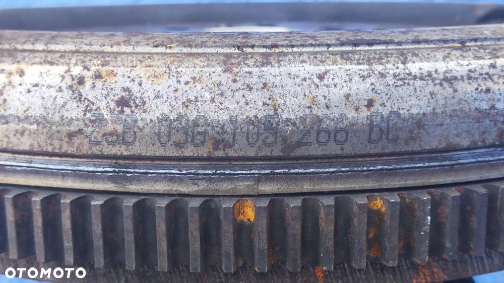 KOŁO DWUMASOWE DWUMASA LUK ORYGINAŁ 03G105266BC AUDI A3 8P SEAT ALTEA LEON II 2 TOLEDO III 3 SKODA OCTAVIA SUPERB II 2 VW GOLF V VI PASSAT B6 B7 TOURAN 2.0 TDI - 4