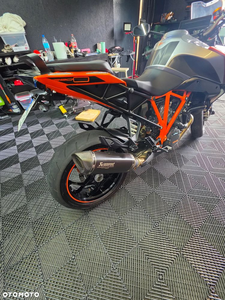 KTM Super Duke - 34