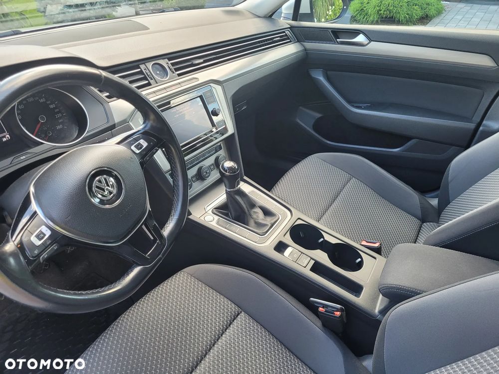 Volkswagen Passat 1.4 TSI BMT Comfortline - 36