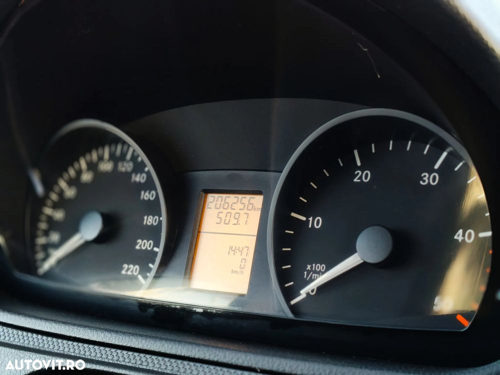 Mercedes-Benz Vito - 8