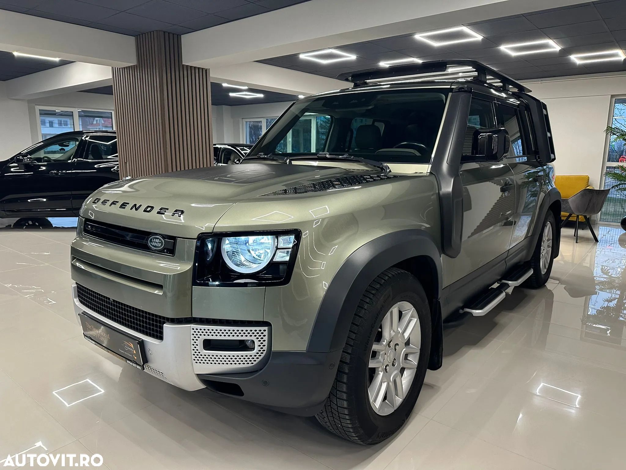 Land Rover Defender 110 2.0L D240 S - 1