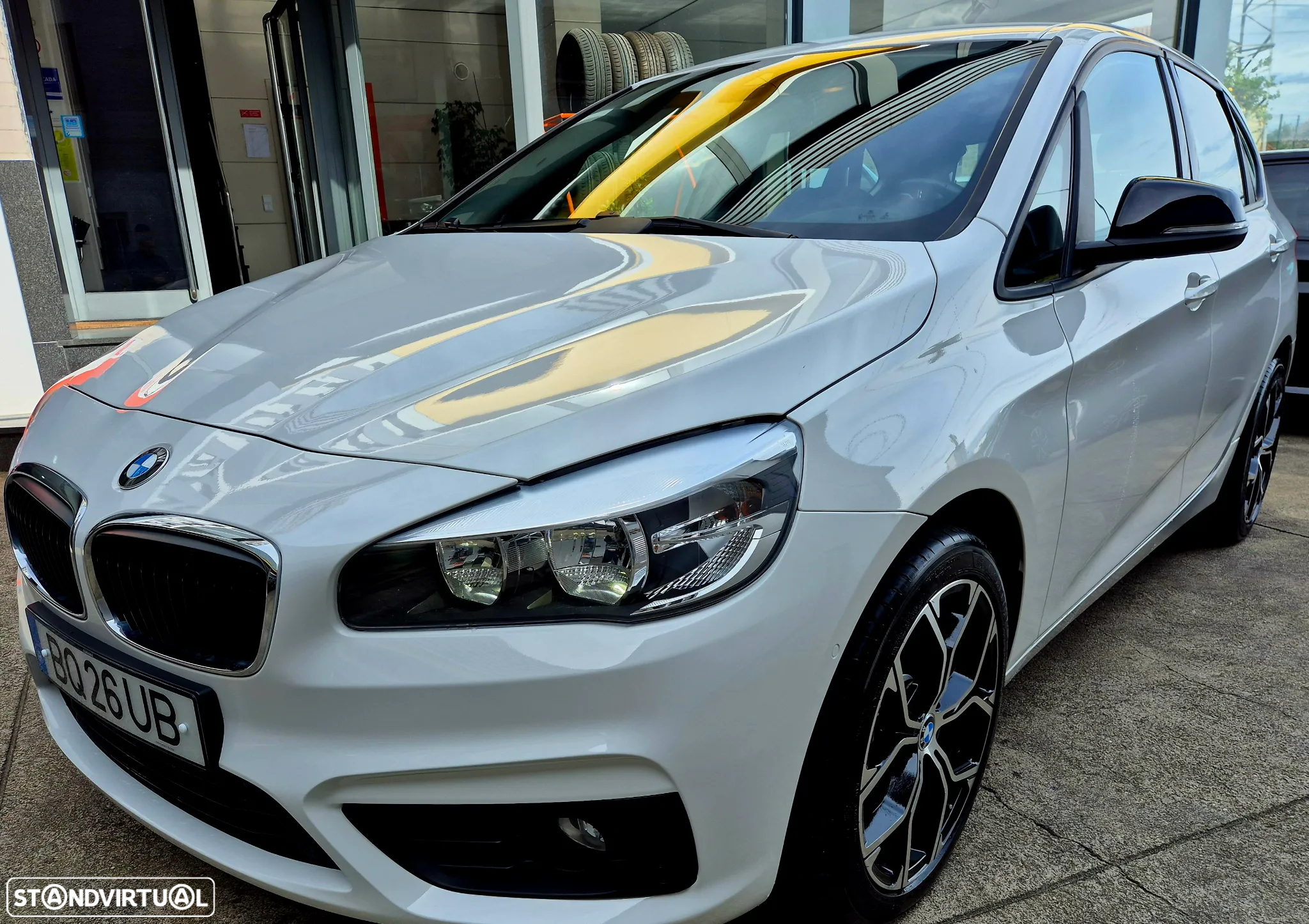 BMW 218 Active Tourer i Line Sport - 32