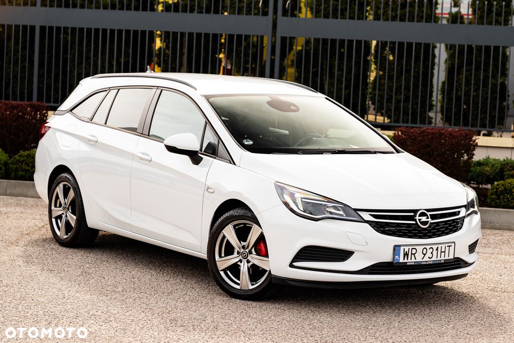 Opel Astra 1.6 D Start/Stop Business - 2