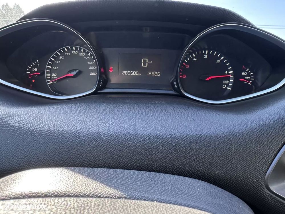 Peugeot 308 1.5 BlueHDi Style - 27