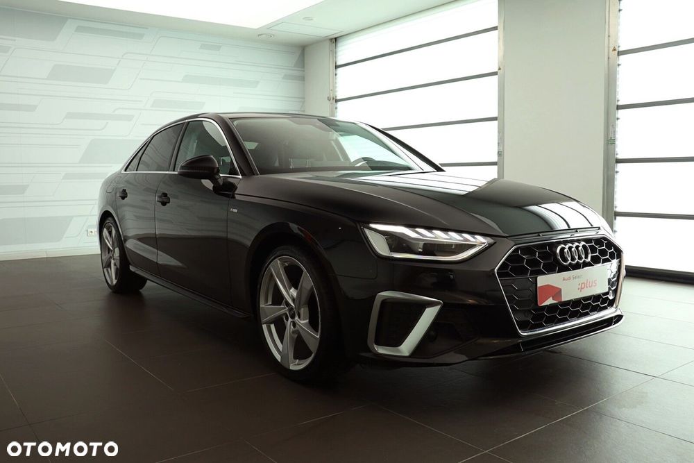 Audi A4 Limousine - 8
