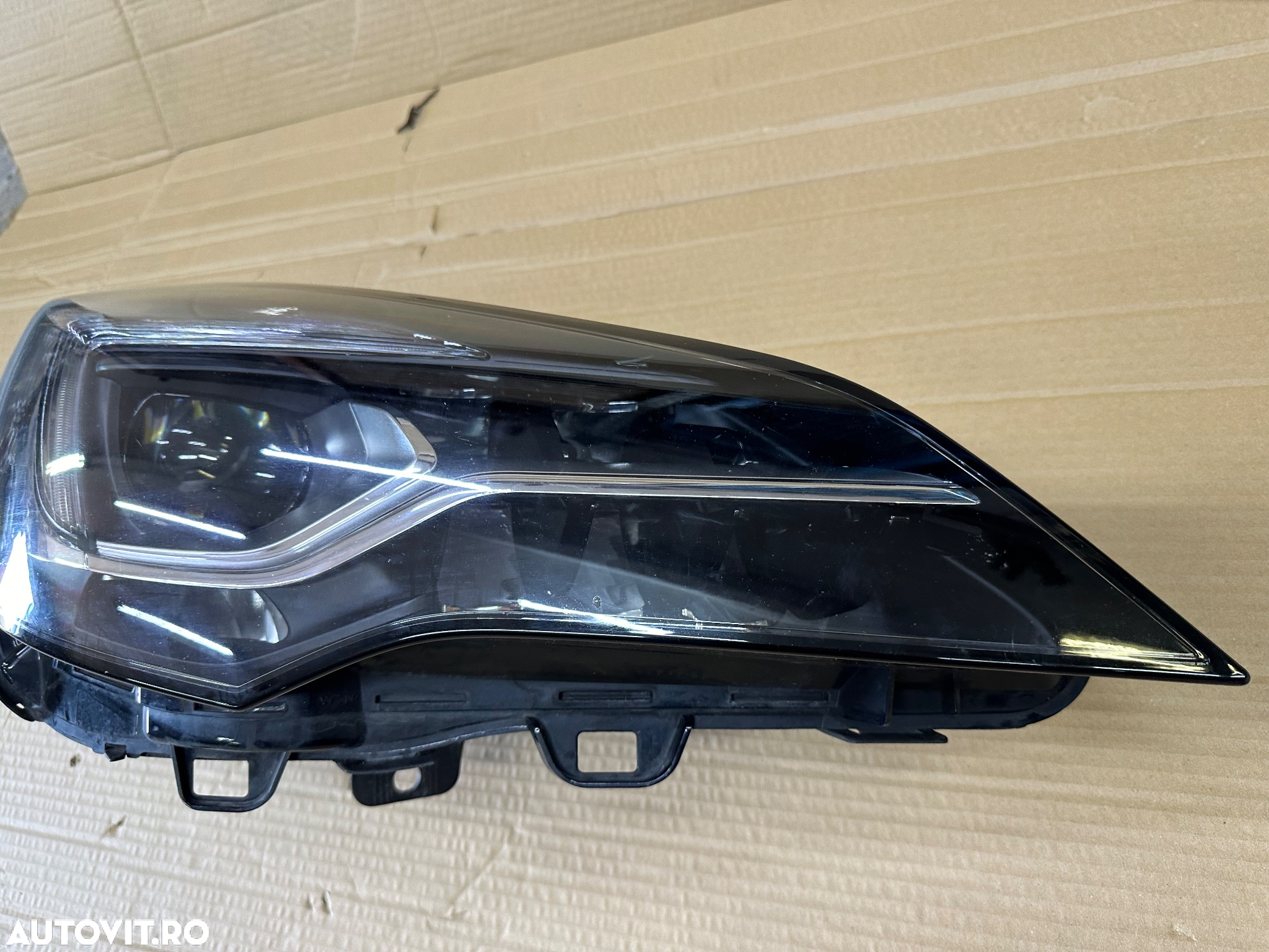 Far dreapta full led matrix OPEL ASTRA K an 2016-2020 fara defect cod original 39023763 - 4