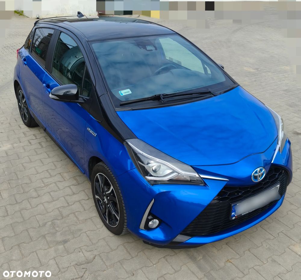 Toyota Yaris Hybrid 100 Selection Passion - 2