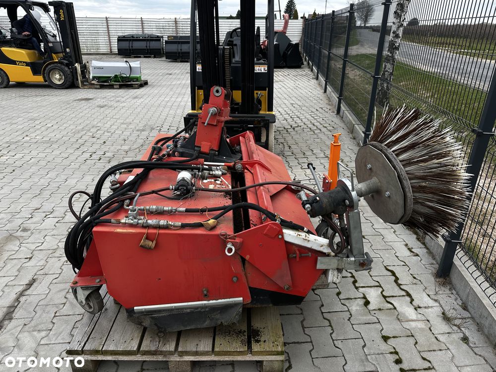 Inny GRUNIG Zamiatarka do placu - 4