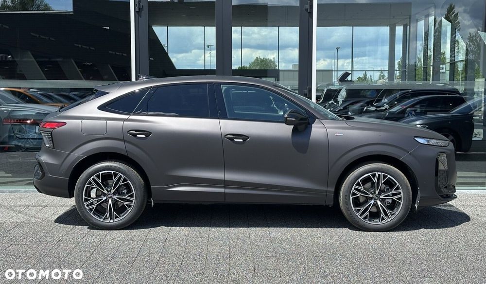 Audi Q3 Sportback - 6
