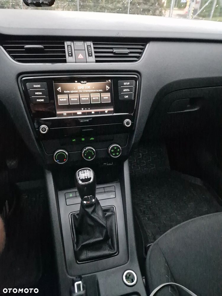 Skoda Octavia 1.5 TSI ACT Active - 8