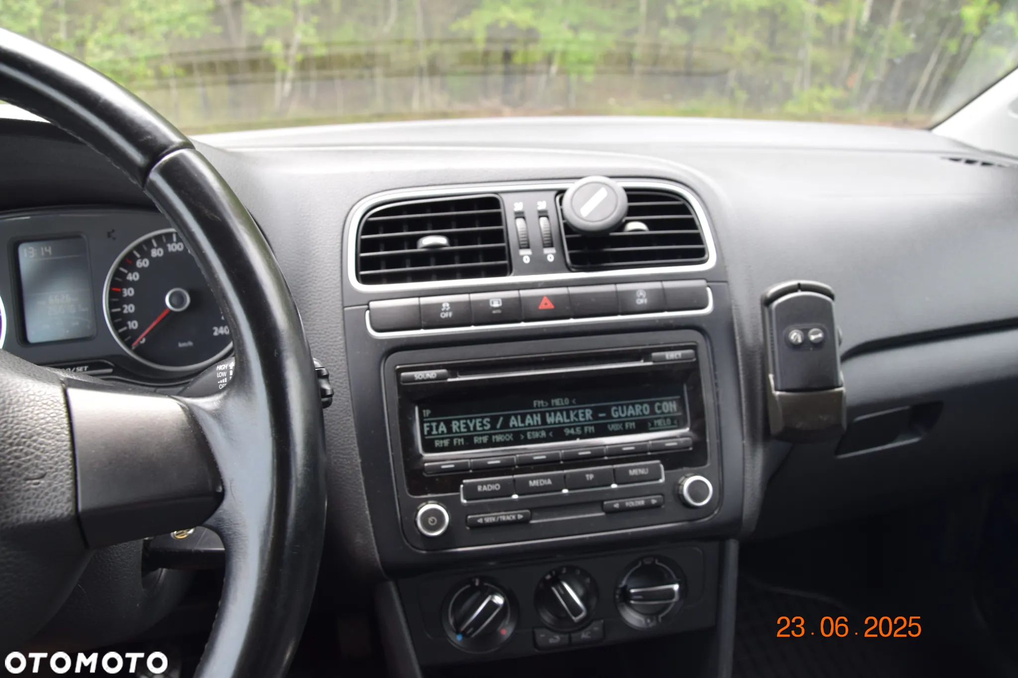 Volkswagen Polo 1.2 TDI Blue Motion - 15