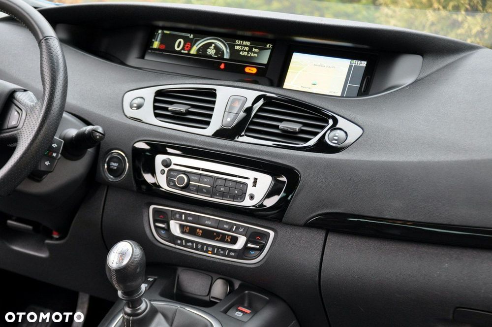 Renault Grand Scenic - 29