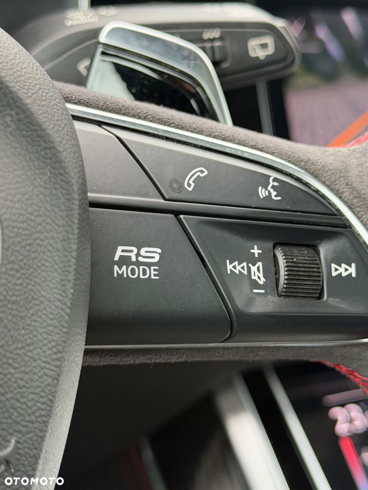 Audi RS Q8 - 16