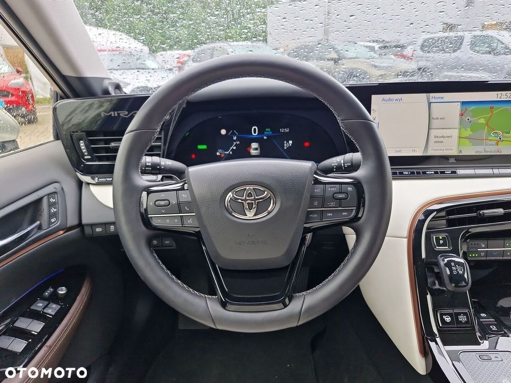 Toyota Mirai - 13