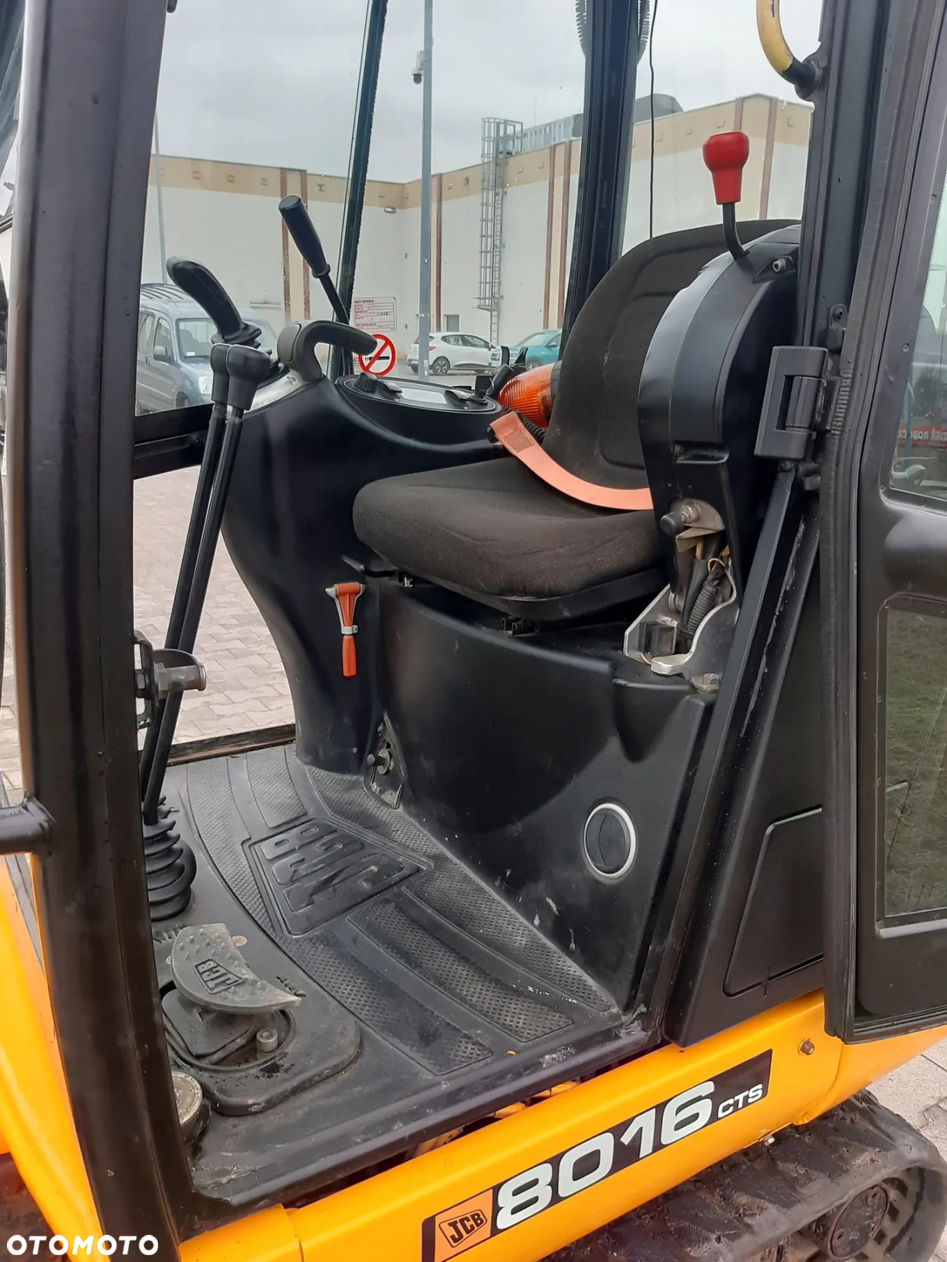 JCB 8016 - 12