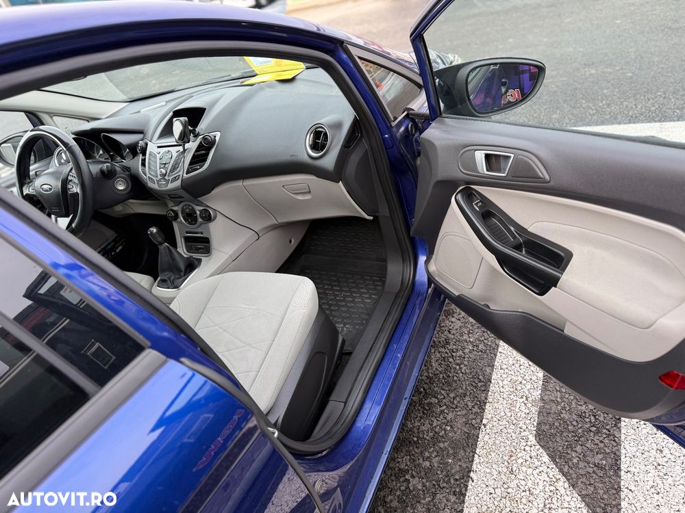 Ford Fiesta 1.5 TDCi SYNC Edition - 13