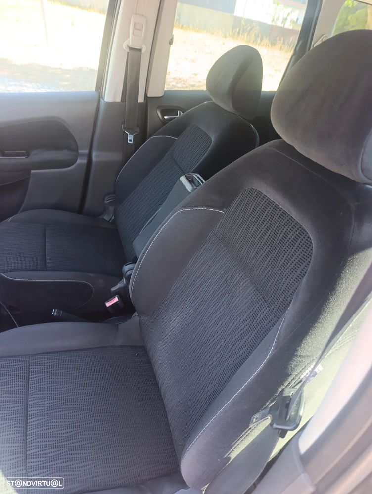 Citroën C3 Picasso 1.6 HDi Exclusive Airdream - 17