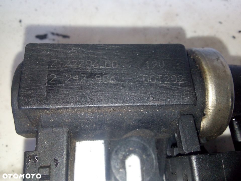 BMW E46 2,0D M47 zawór  czujnik podcisnienia 72279600 - 1
