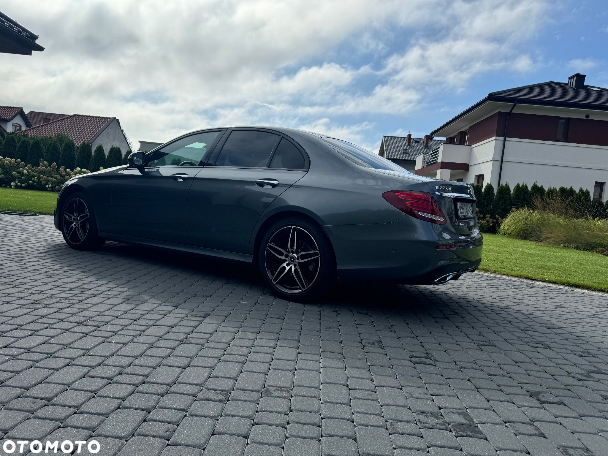 Mercedes-Benz Klasa E - 2