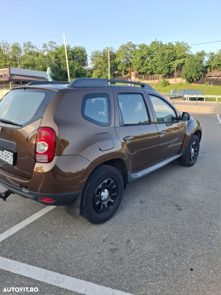 Dacia Duster 1.6 4x4 Laureate - 4