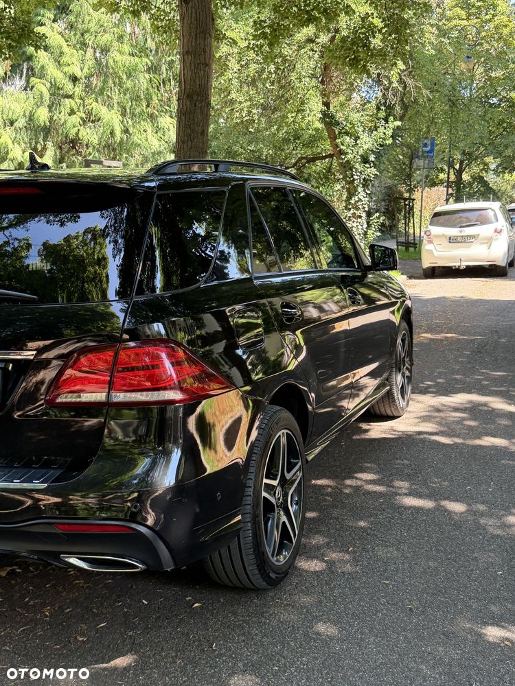 Mercedes-Benz GLE 250 d 4-Matic - 4