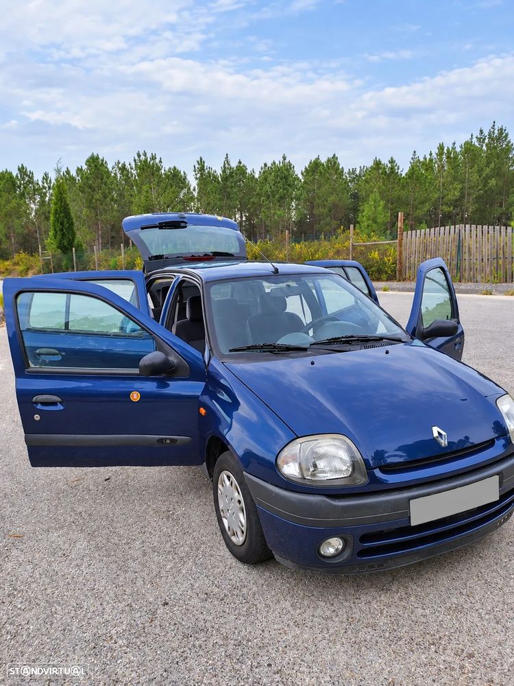 Renault Clio - 18