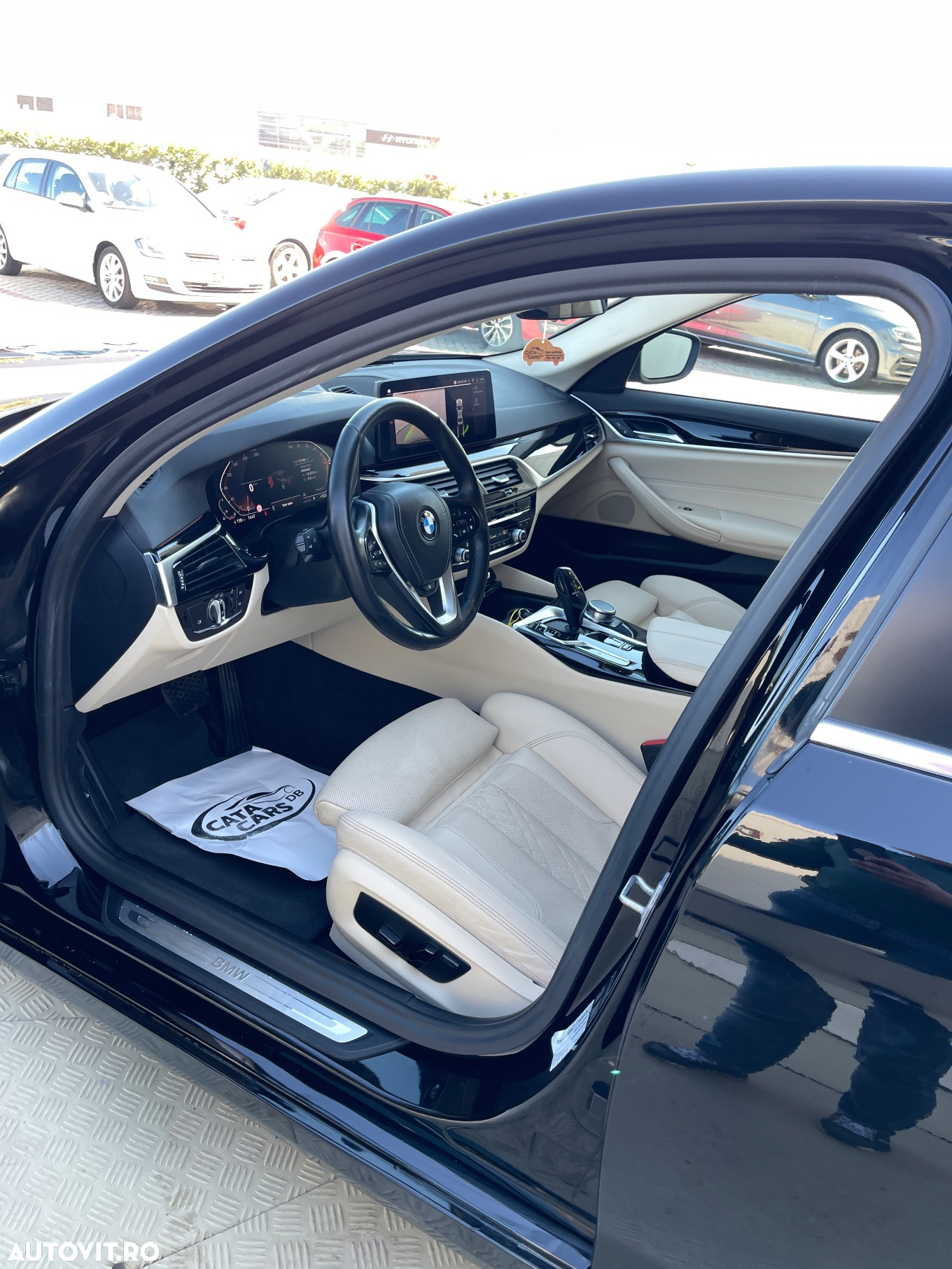 BMW Seria 5 520i AT MHEV - 27