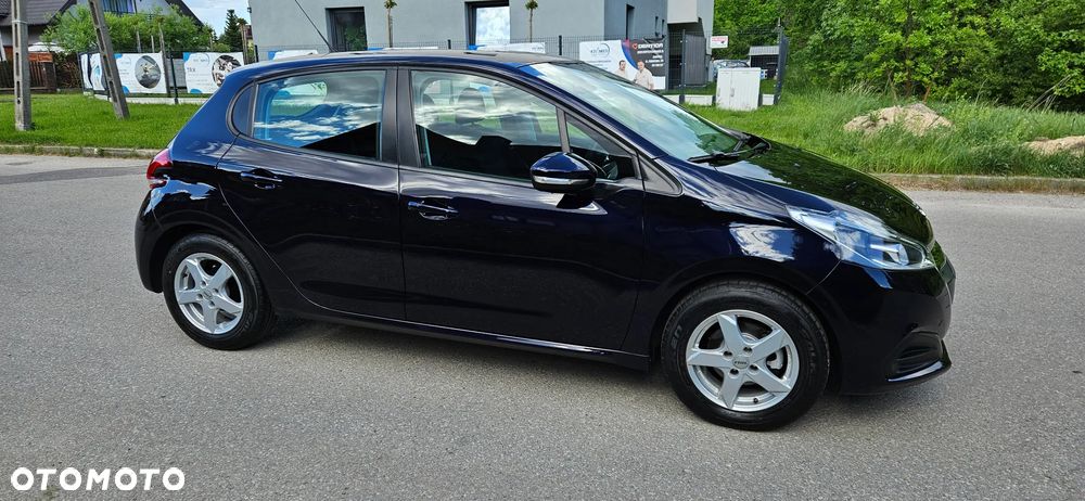 Peugeot 208 - 2
