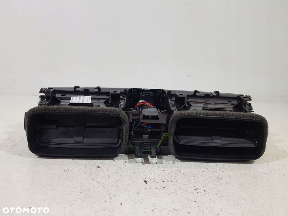 kratka nawiewu środkowa 9218552 bmw f30 f34 f10 eur 3.0d - 5