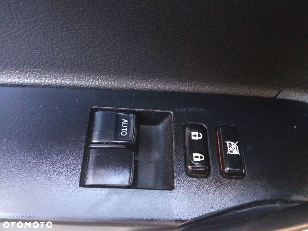 Toyota Auris 1.33 VVT-i Comfort - 17