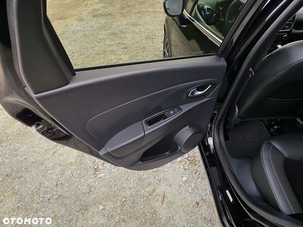 Renault Clio - 20
