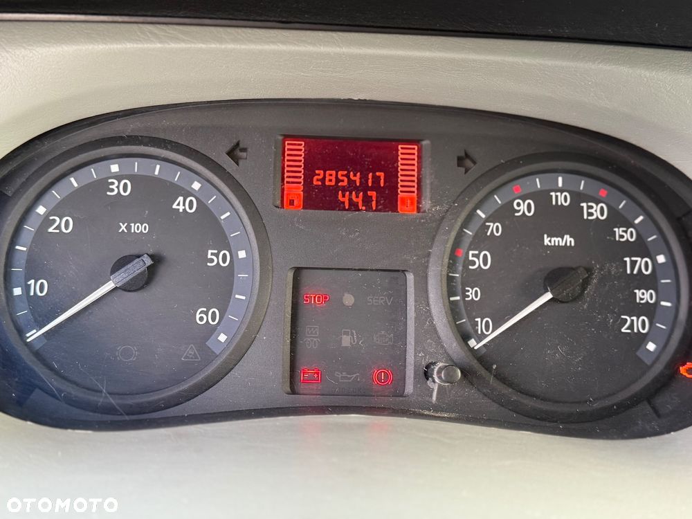 Renault Trafic - 10