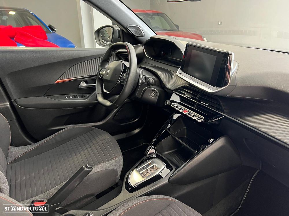 Peugeot 2008 1.5 BlueHDi Active Pack EAT8 - 24