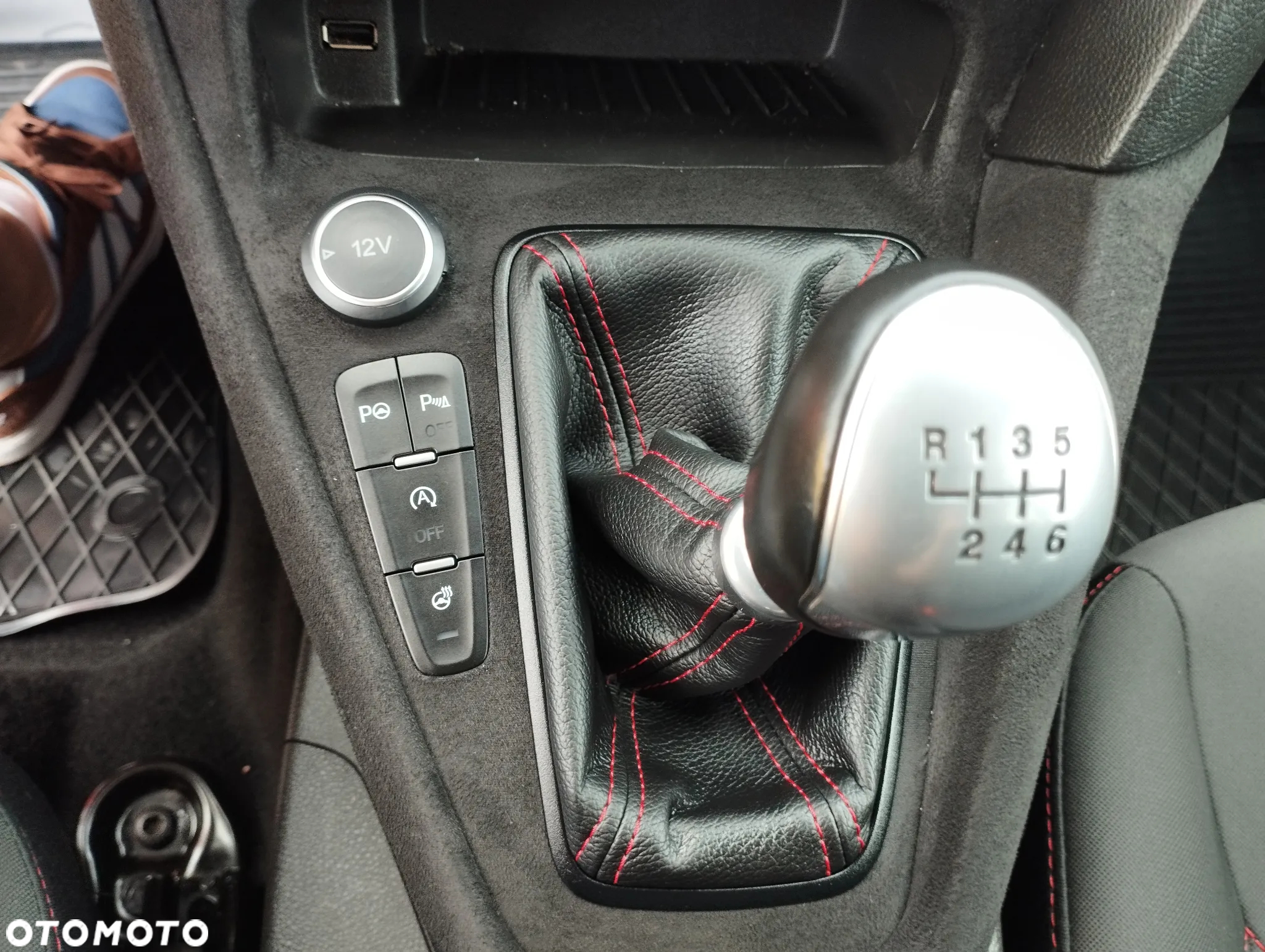 Ford Focus Turnier 1.5 EcoBoost Start-Stopp-System ST-LINE - 31