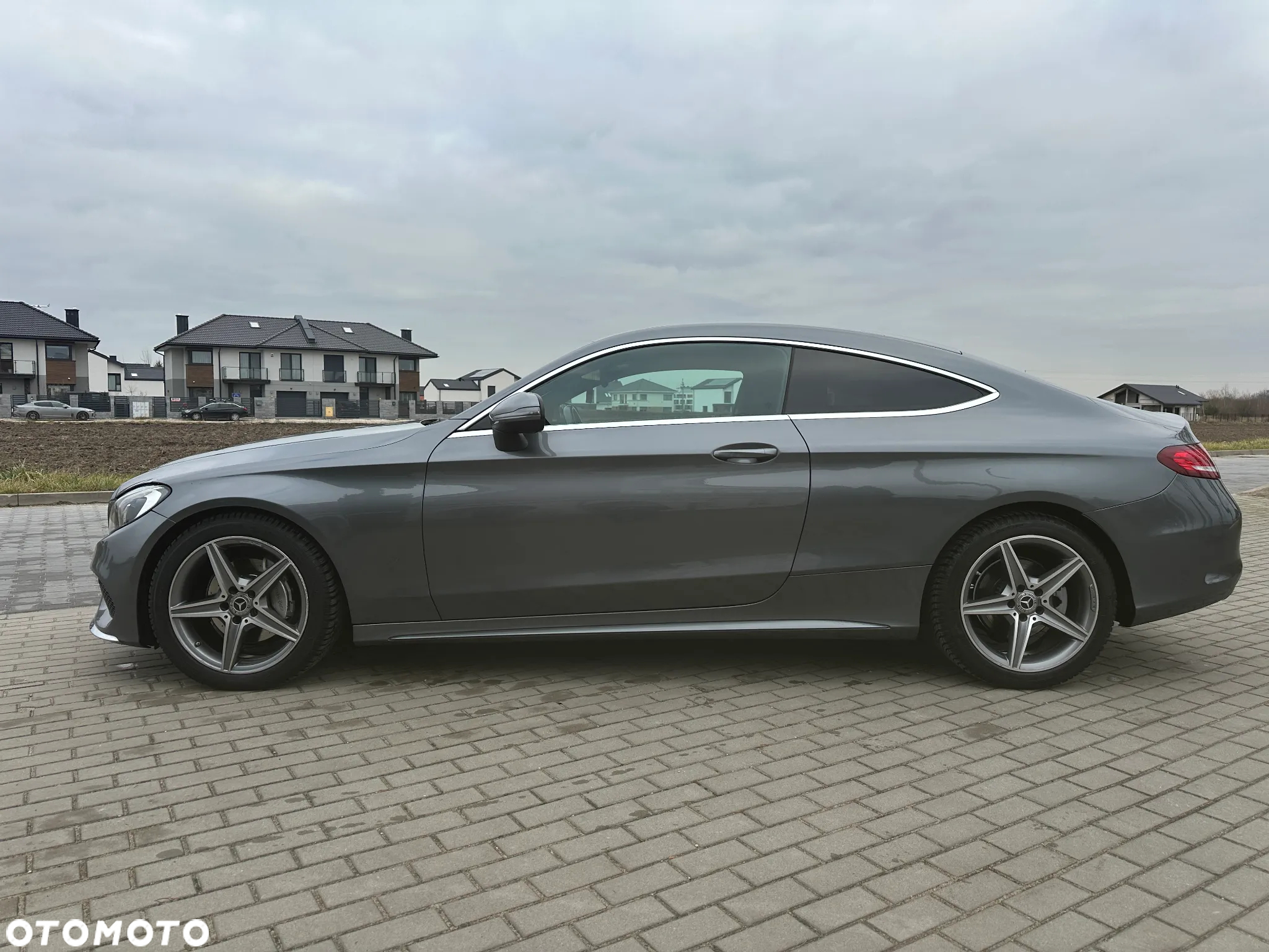 Mercedes-Benz Klasa C 220 d Coupe 9G-TRONIC AMG Line - 2