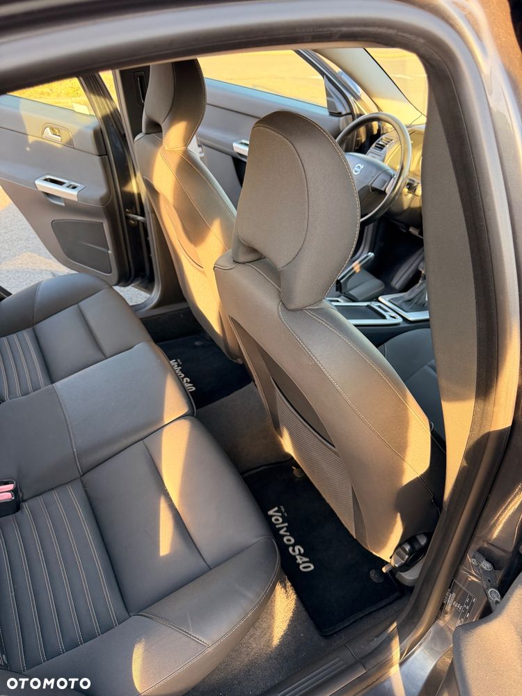 Volvo S40 2.0D - 7