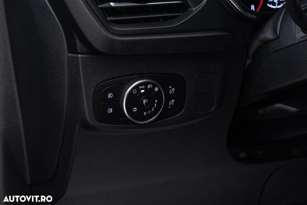 Ford Focus 1.0 EcoBoost Titanium - 28