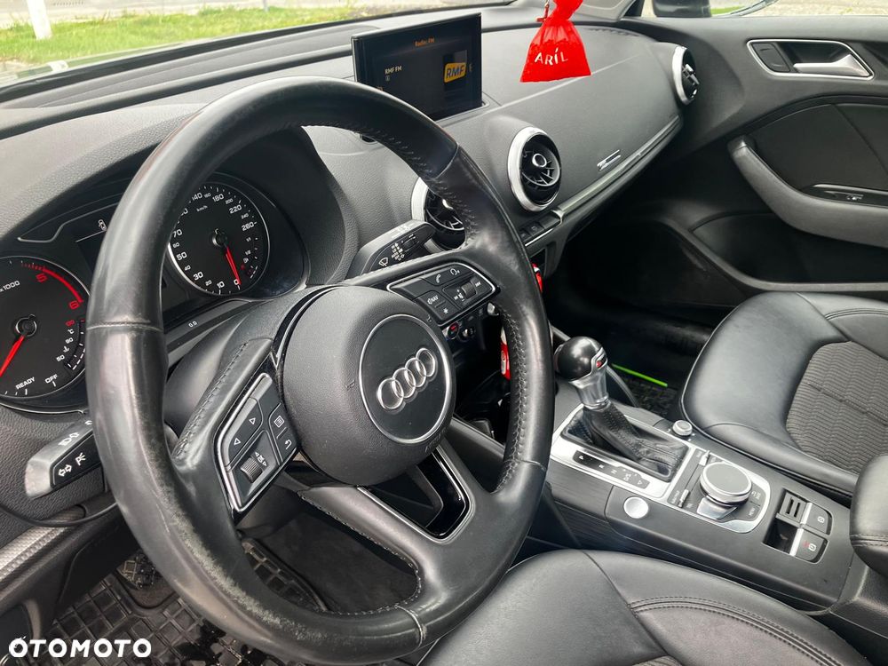 Audi A3 Sportback 1.6 TDI Sport S tronic - 10