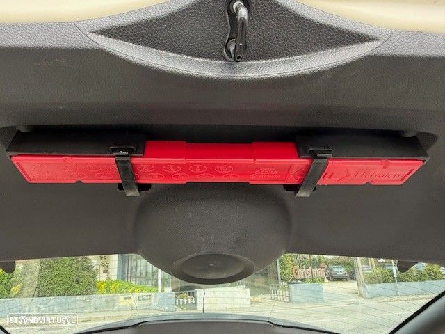 MINI 3 Portas One D - 10