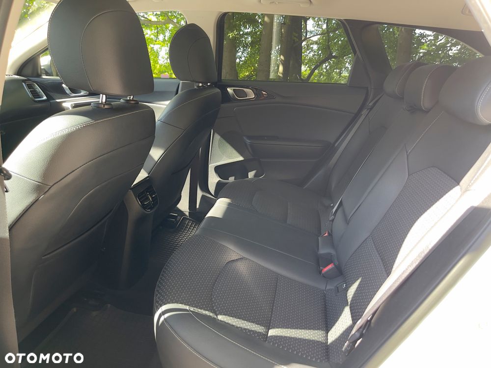 Kia Ceed 1.4 T-GDI L Business Line Plus - 14