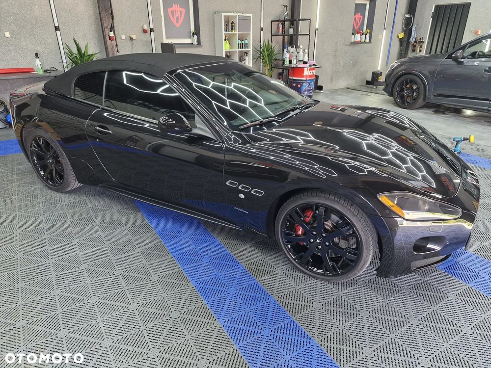 Maserati GranCabrio - 15