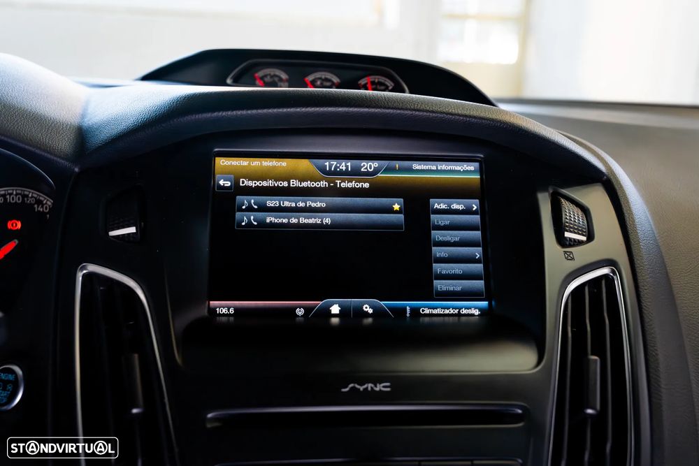 Ford Focus 2.0 EcoBoost ST c/ Pack Pele Desportiva - 29