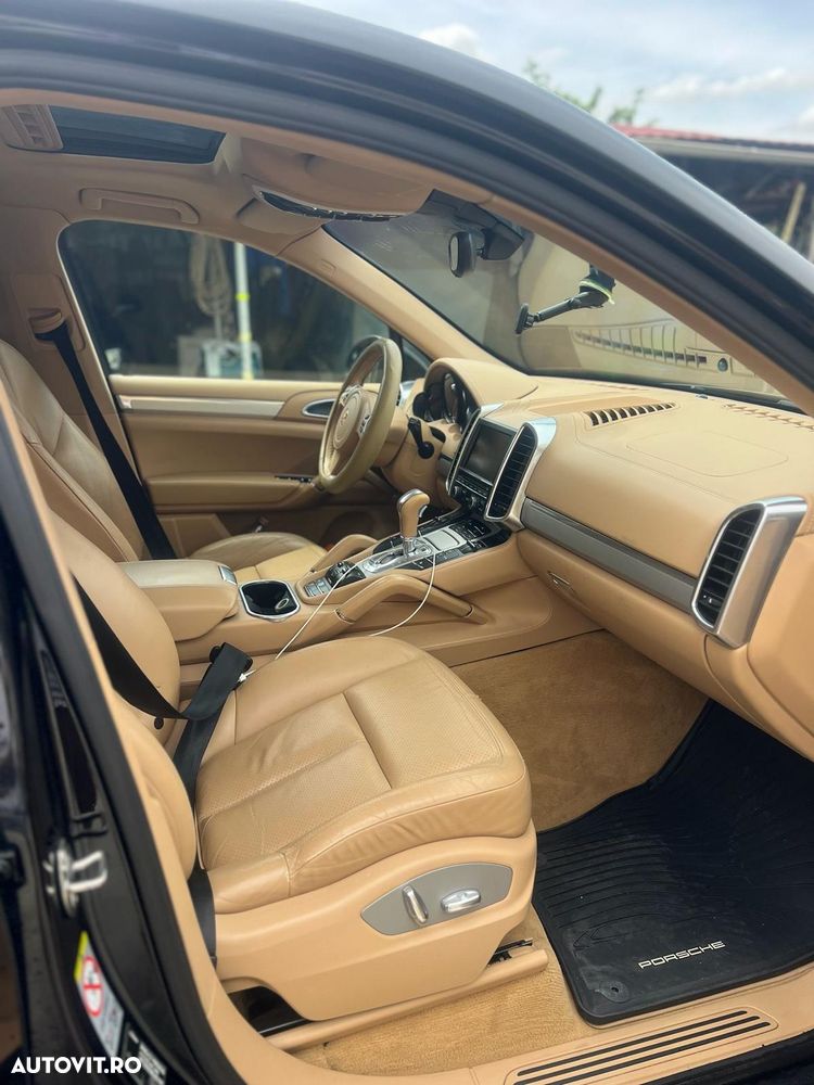 PORSCHE Cayenne 2011 — imagine 8