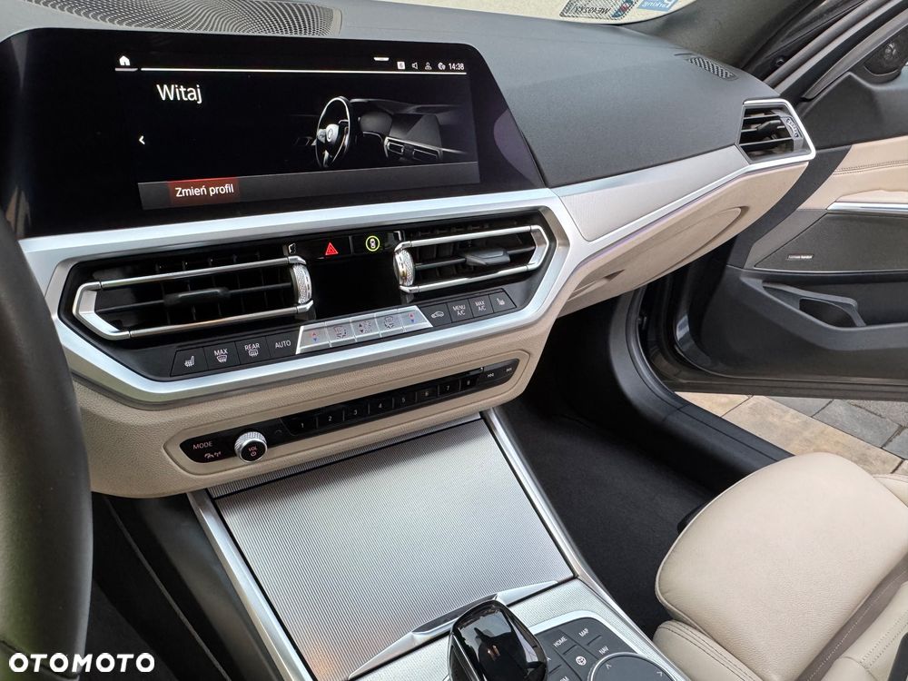 BMW Seria 3 330i xDrive M Sport sport - 14