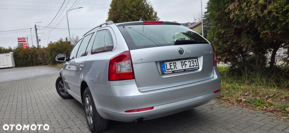 Skoda Octavia 1.6 TDI DPF Ambiente - 10