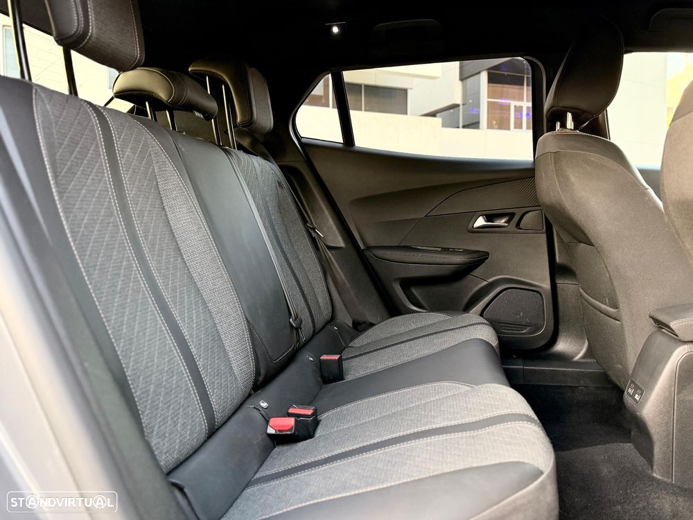 Peugeot 2008 1.2 PureTech Allure Pack - 12
