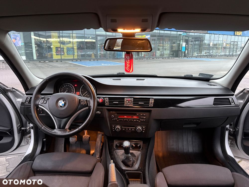 BMW Seria 3 320d DPF - 13